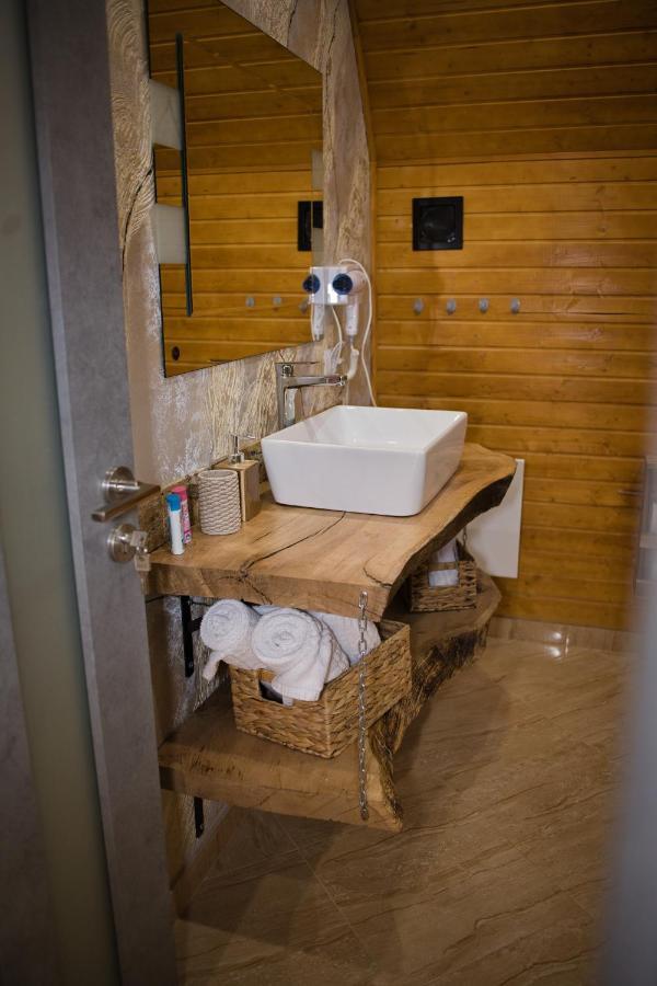 Aframe Olanesti Chalet